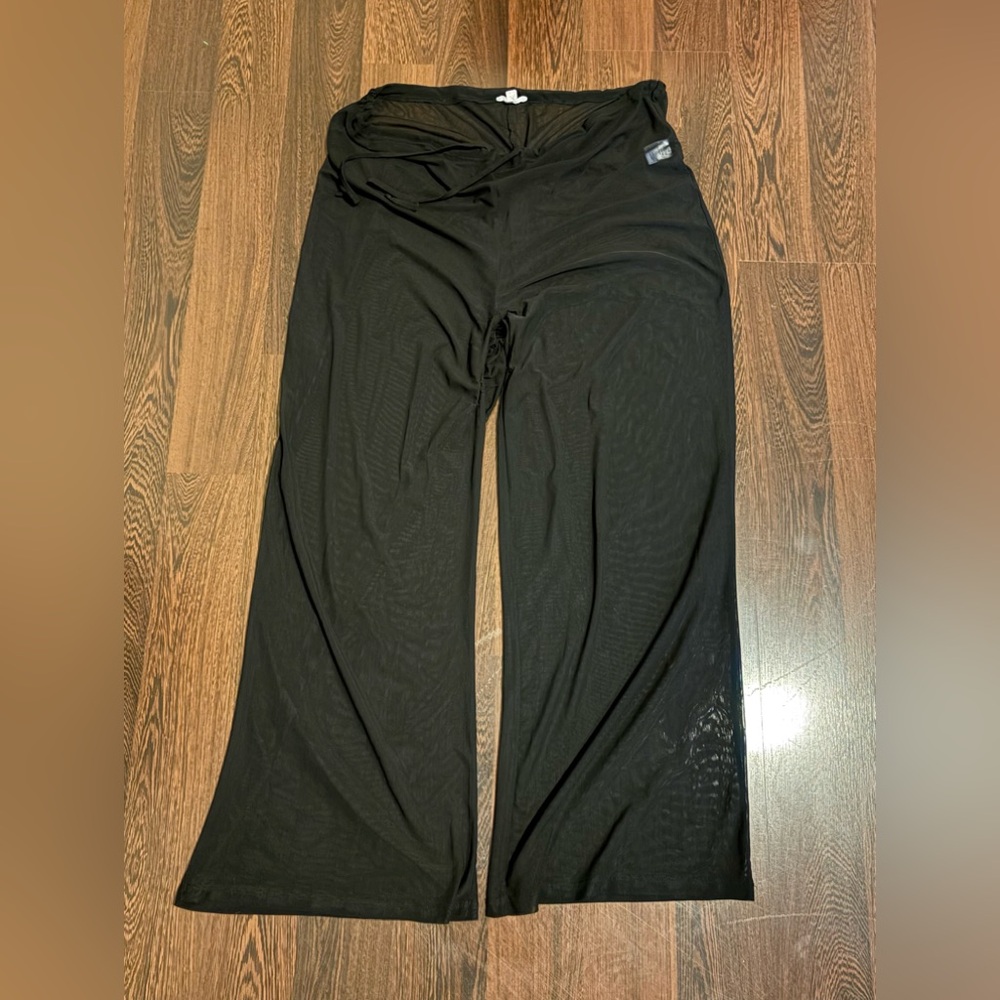 Women’s swim coverup pants Size XL (Cart I-104)